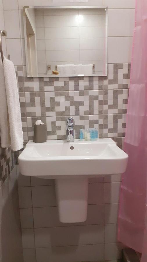 Hotel Lile ティビリシ エクステリア 写真